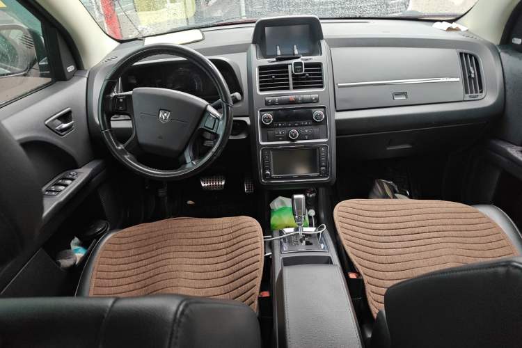 Used Dodge Journey 2010 2.7 Center Console