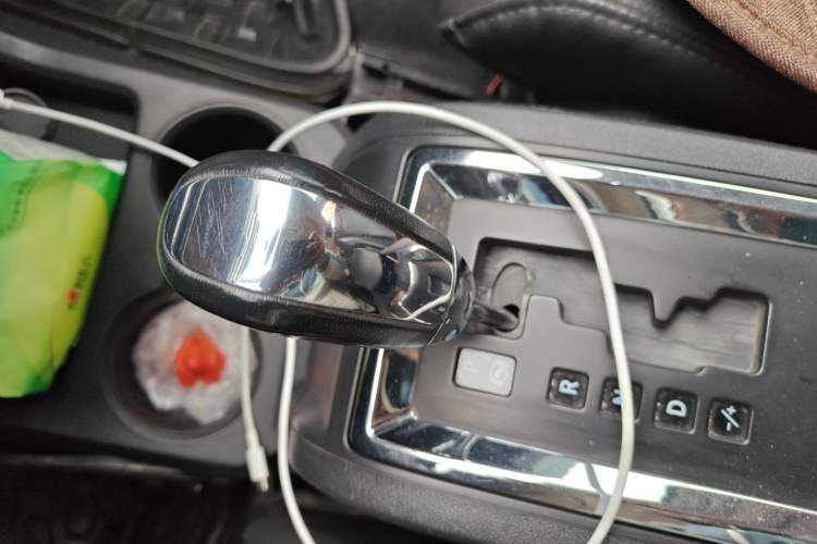 Used Dodge Journey 2010 2.7 Gear Lever