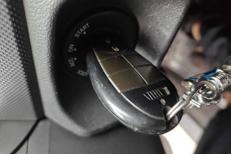 Used Dodge Journey 2010 2.7 Vehicle Key
