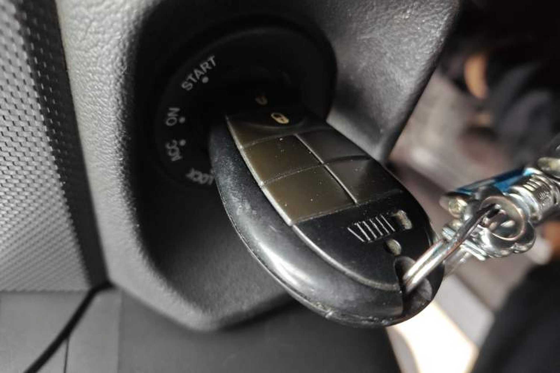 Used Dodge Journey 2010 2.7 Vehicle Key