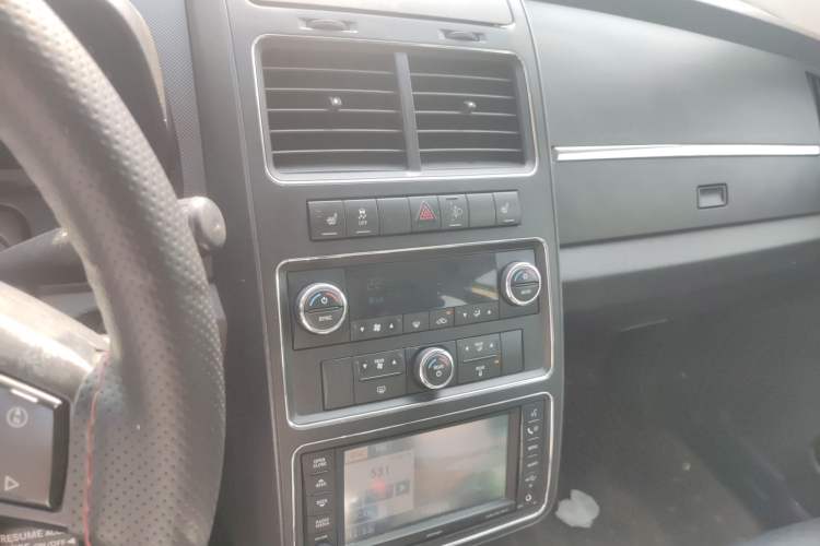 Used Dodge Journey 2010 2.7 Audio And AC Panel