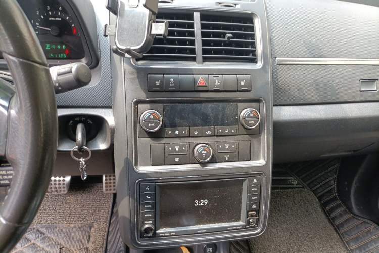 Used Dodge Journey 2010 2.7 Audio And AC Panel