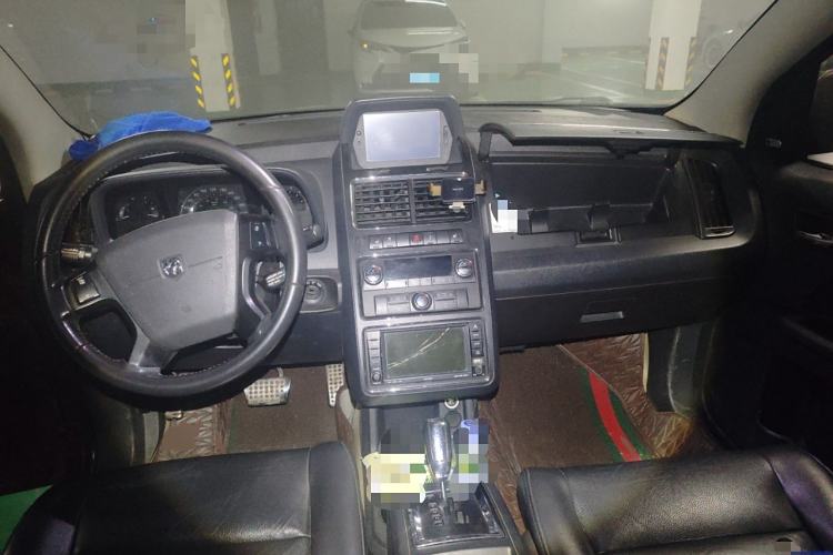 Used Dodge Journey 2010 2.7 Center Console