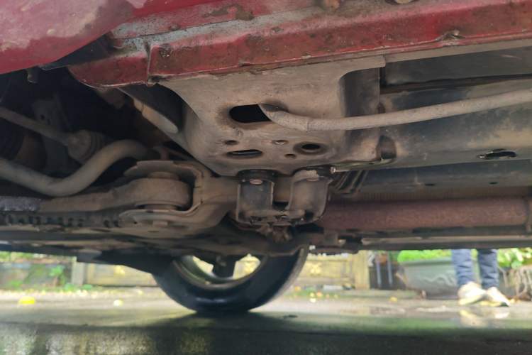 Used Dodge Journey 2010 2.7 Chassis Front Left