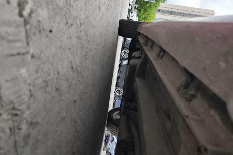 Used Dodge Journey 2010 2.7 Chassis Front Right