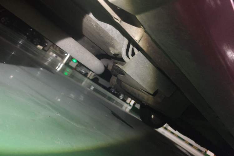 Used Dodge Journey 2010 2.7 Chassis Rear Right