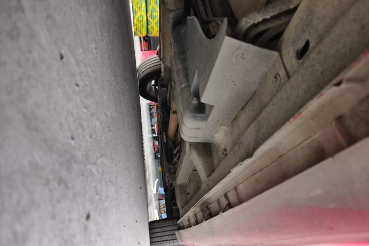 Used Dodge Journey 2010 2.7 Chassis Rear Right