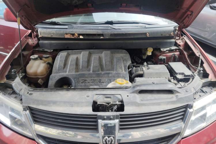 Used Dodge Journey 2010 2.7 Engine Bay