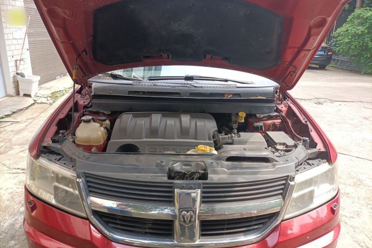 Used Dodge Journey 2010 2.7 Engine Bay