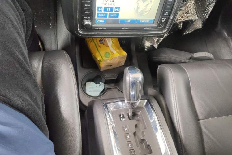 Used Dodge Journey 2010 2.7 Gear Lever