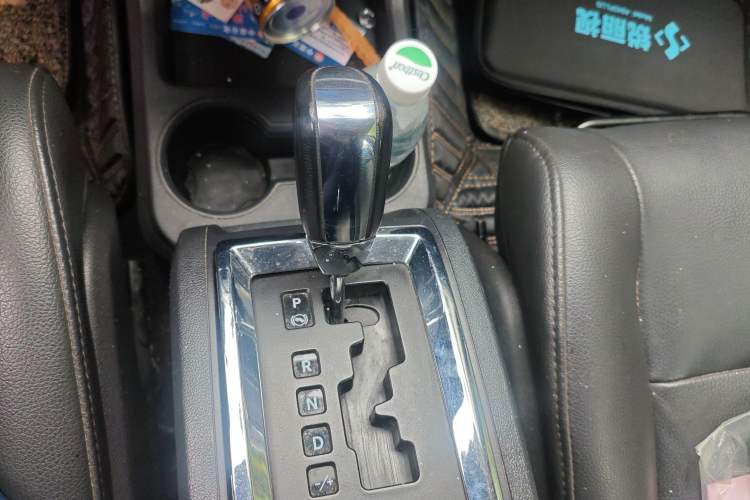 Used Dodge Journey 2010 2.7 Gear Lever