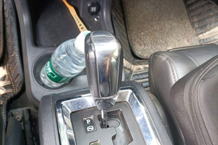 Used Dodge Journey 2010 2.7 Gear Lever