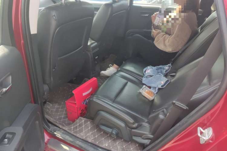 Used Dodge Journey 2010 2.7 Left Rear Seat
