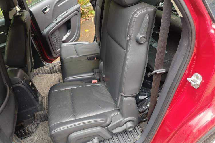Used Dodge Journey 2010 2.7 Left Rear Seat