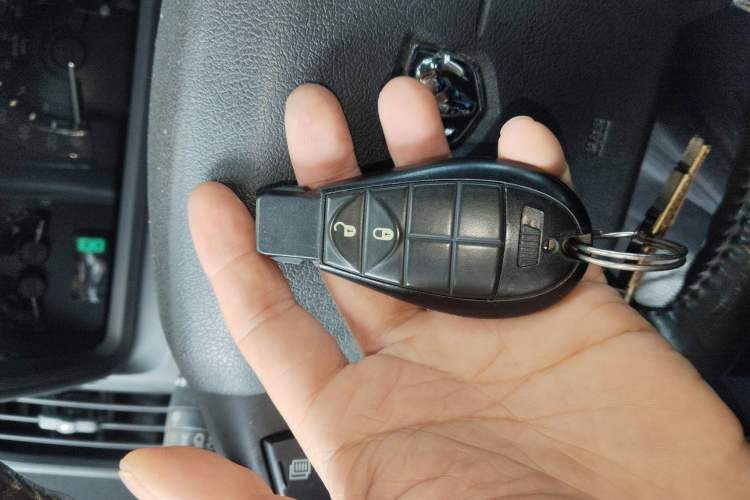 Used Dodge Journey 2010 2.7 Vehicle Key