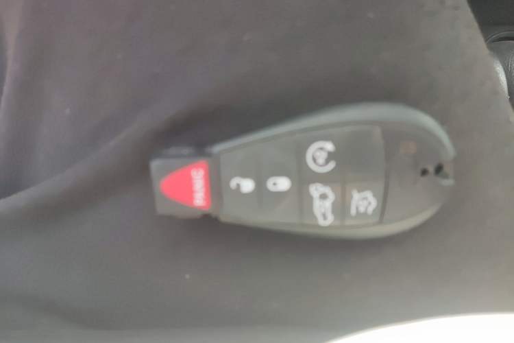 Used Dodge Journey 2010 2.7 Vehicle Key