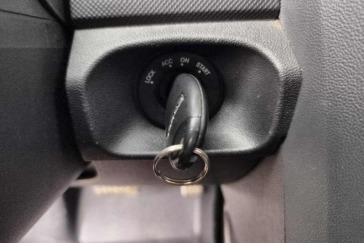 Used Dodge Journey 2010 2.7 Vehicle Key