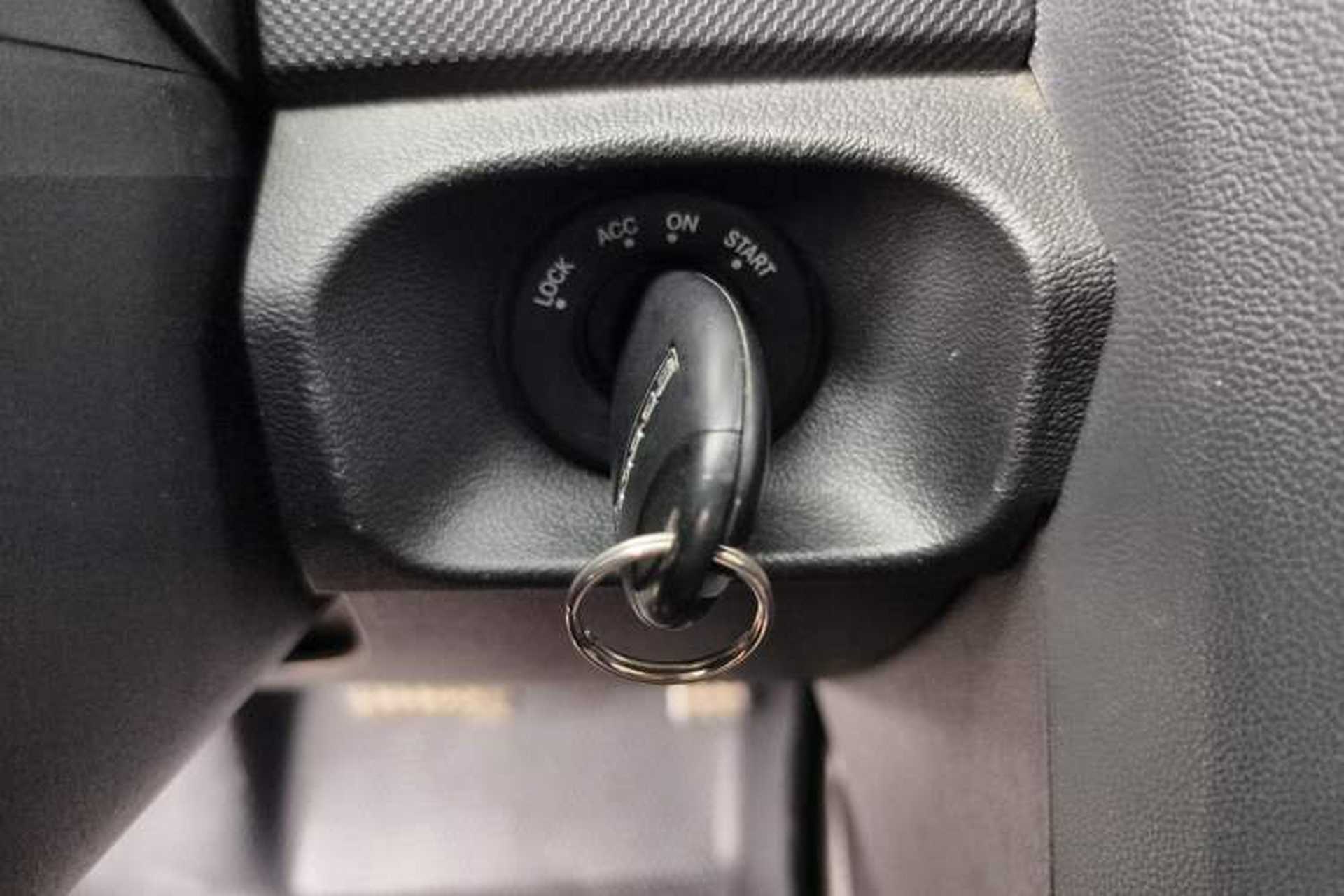 Used Dodge Journey 2010 2.7 Vehicle Key