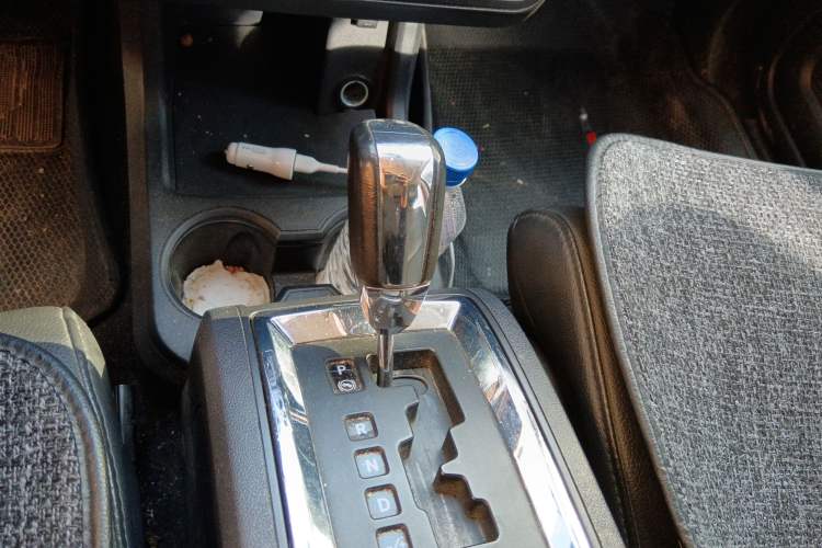 Used Dodge Journey 2010 2.7 Gear Lever