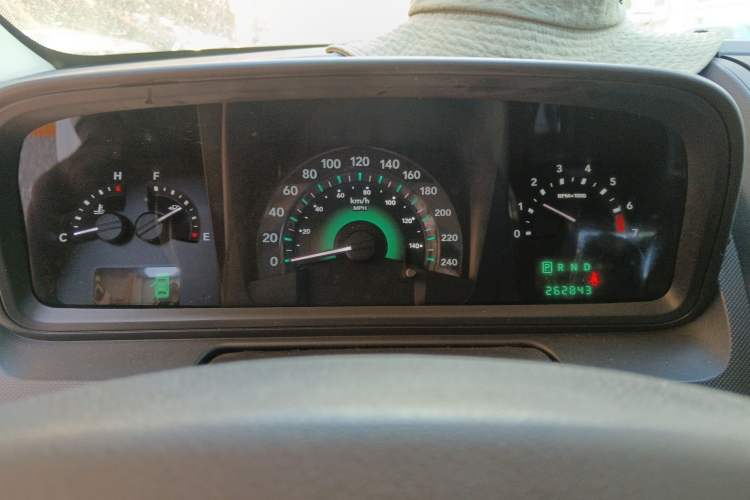 Used Dodge Journey 2010 2.7 Instrument Cluster