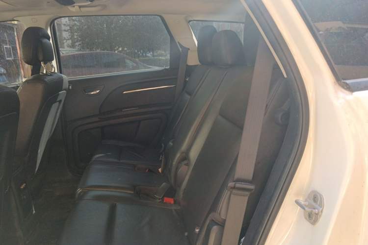 Used Dodge Journey 2010 2.7 Left Rear Seat