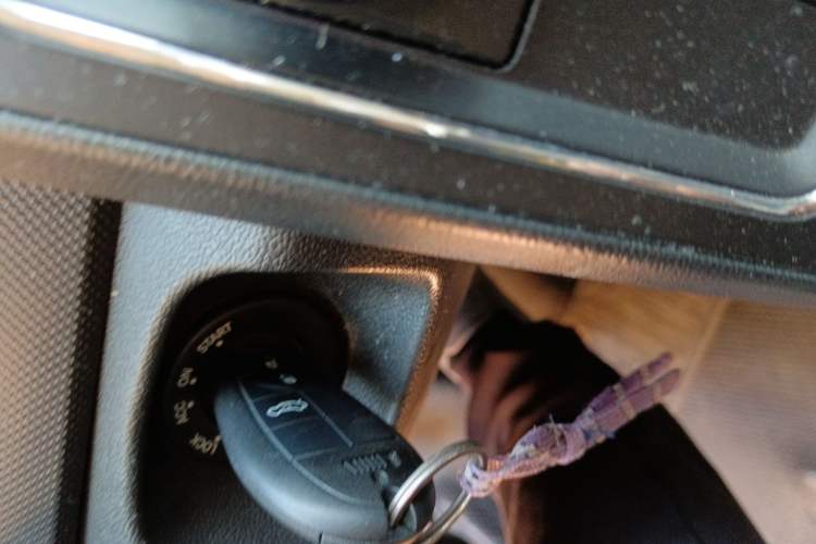Used Dodge Journey 2010 2.7 Vehicle Key