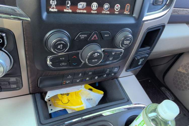 Used Dodge Journey  Audio And AC Panel