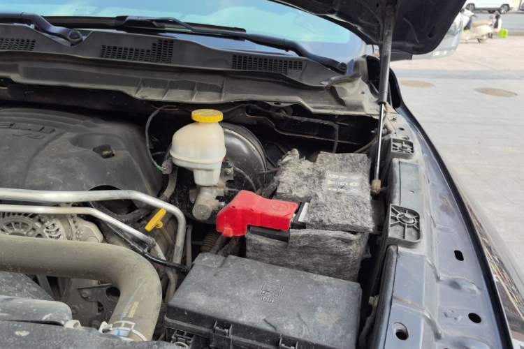 Used Dodge Journey  Engine Bay Left
