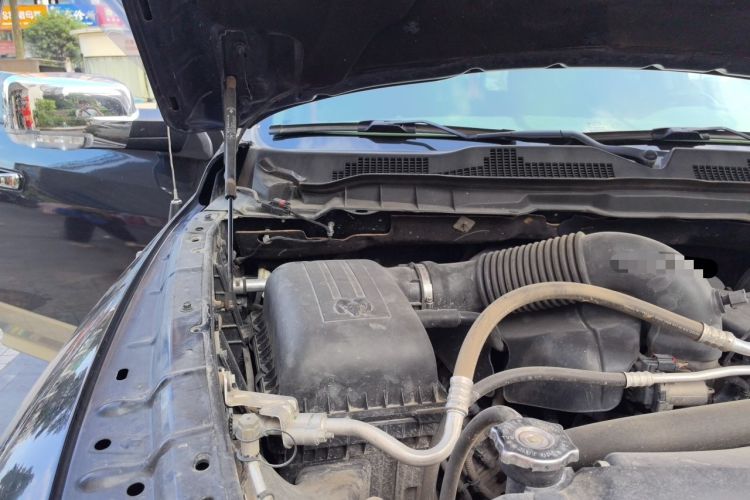 Used Dodge Journey  Engine Bay Right