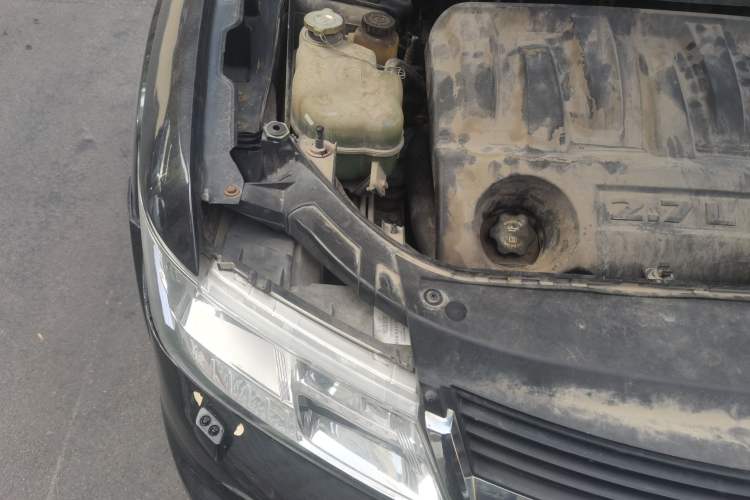 Used Dodge Journey 2011 2.7 Luxury Navigation Edition Engine Bay Right