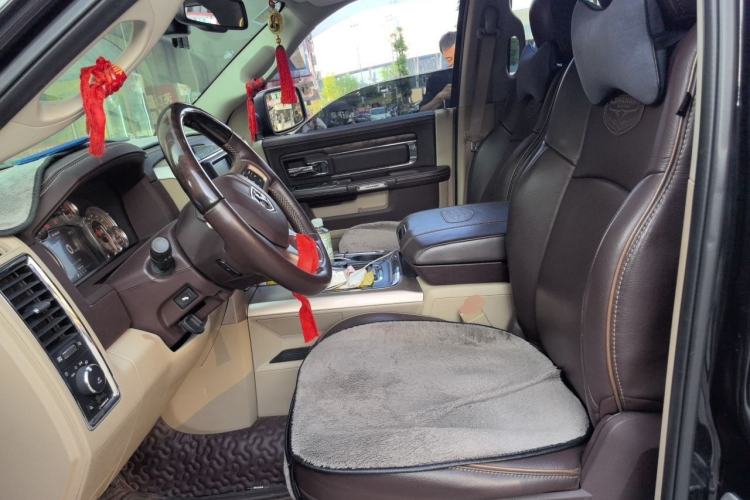 Used Dodge Journey  Left Front Seat