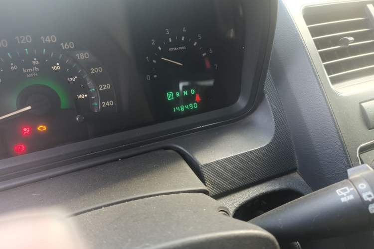 Used Dodge Journey 2011 2.7 Luxury Navigation Edition Odometer Close Up