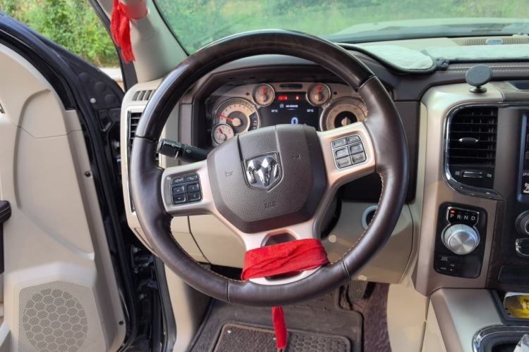 Used Dodge Journey  Steering Wheel