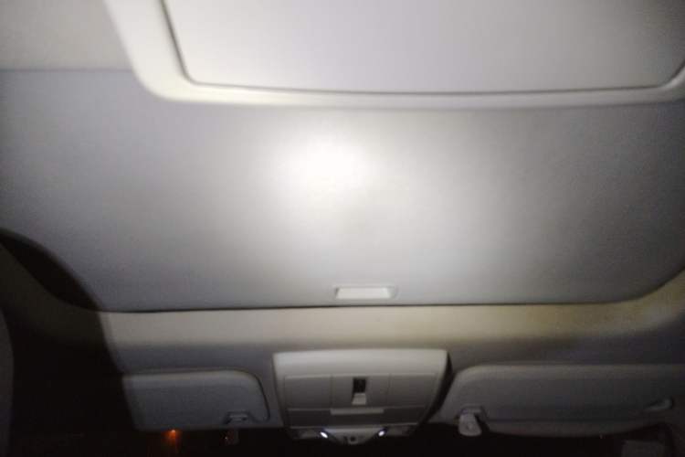 Used Dodge Journey 2011 2.7 Luxury Navigation Edition Headliner