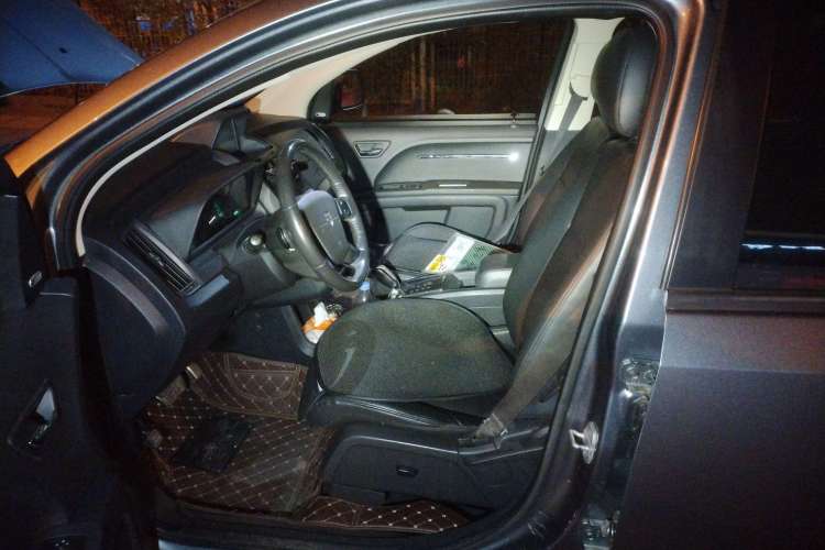 Used Dodge Journey 2011 2.7 Luxury Navigation Edition Left Front Seat