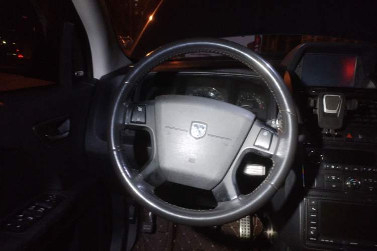 Used Dodge Journey 2011 2.7 Luxury Navigation Edition Steering Wheel