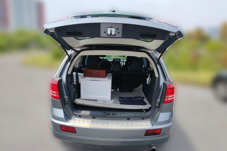 Used Dodge Journey 2011 2.7 Luxury Navigation Edition Trunk