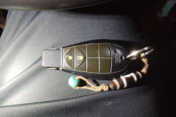 Used Dodge Journey 2011 2.7 Luxury Navigation Edition Vehicle Key