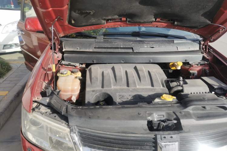 Used Dodge Journey 2011 2.7 Luxury Navigation Edition Engine Bay Right