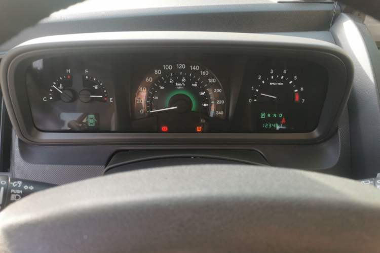Used Dodge Journey 2011 2.7 Luxury Navigation Edition Odometer Close Up