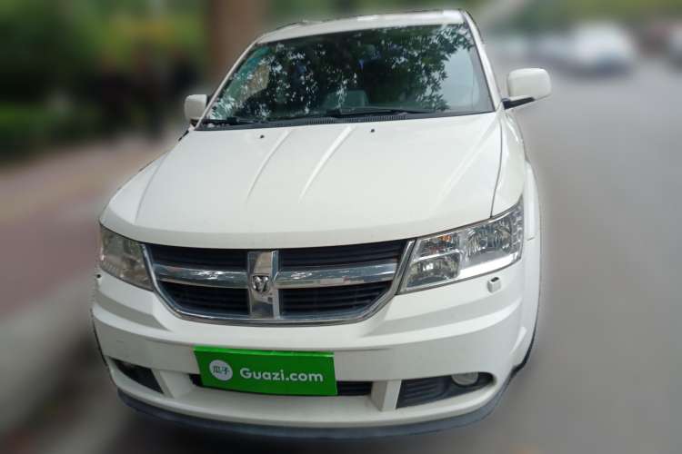 Used Dodge Journey 2011 2.7 Luxury Navigation Edition Front