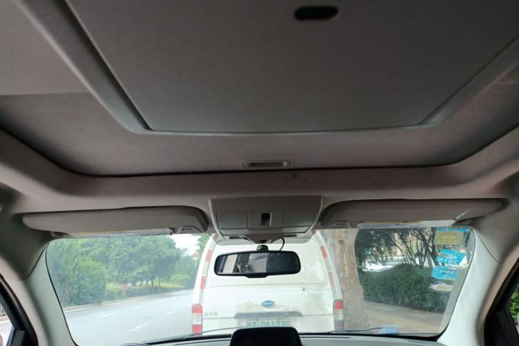 Used Dodge Journey 2011 2.7 Luxury Navigation Edition Headliner