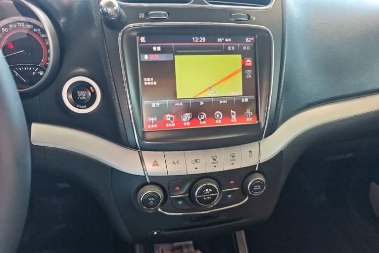 Used Dodge Journey 2013 2.4L Two-Wheel Drive Luxury Version Audio And AC Panel