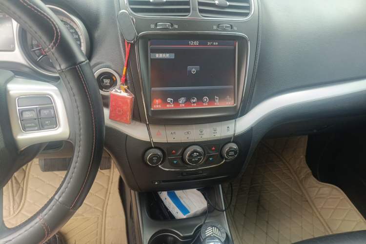 Used Dodge Journey 2013 2.4L Two-Wheel-Drive Smart Edition Audio And AC Panel