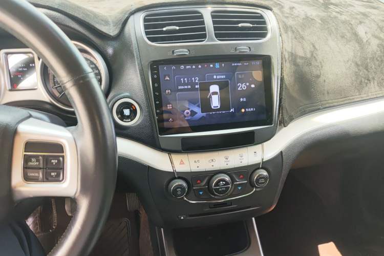 Used Dodge Journey 2013 2.4L Two-Wheel Drive Luxury Version Audio And AC Panel