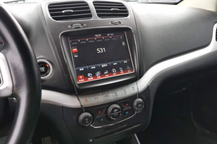 Used Dodge Journey 2013 2.4L Two-Wheel Drive Luxury Version Audio And AC Panel