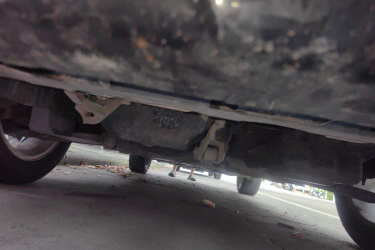 Used Dodge Journey 2013 2.4L Two-Wheel Drive Luxury Version Chassis Front