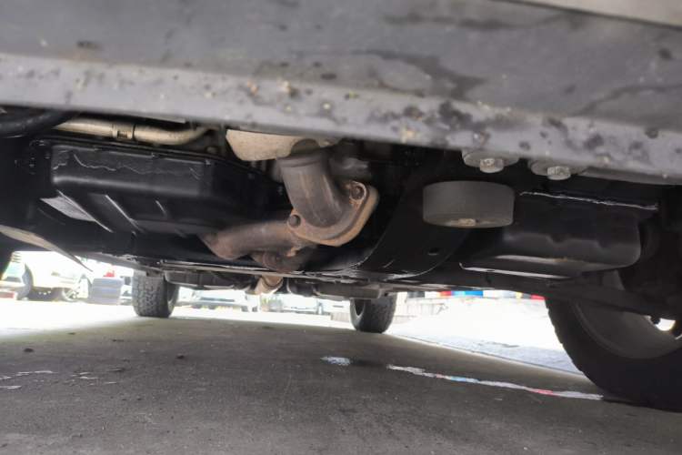 Used Dodge Journey 2013 3.6L Four-Wheel Drive Flagship Edition Chassis Front