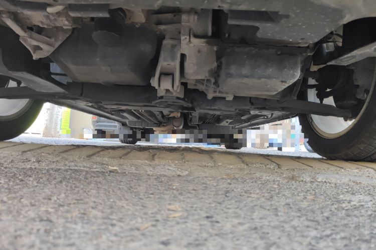 Used Dodge Journey 2013 2.4L Two-Wheel Drive Luxury Version Chassis Front
