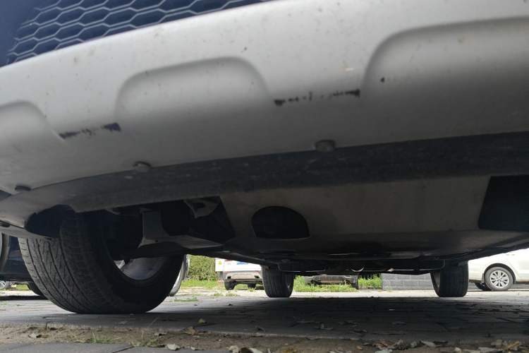 Used Dodge Journey 2013 2.4L Two-Wheel Drive Luxury Version Chassis Front